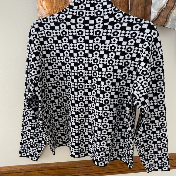 Maeve Monochrome Geometric Sweater - Picture 6 of 10